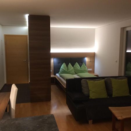 Haus Arosa Apartment Pettneu am Arlberg Exterior photo