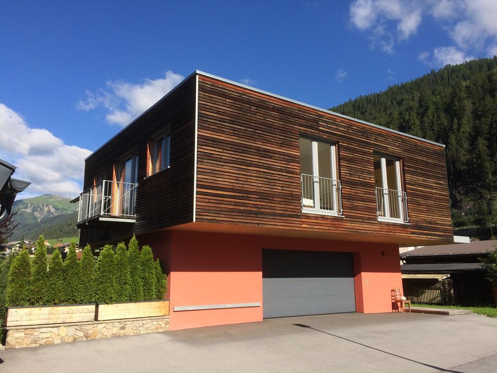 Haus Arosa Apartment Pettneu am Arlberg Exterior photo