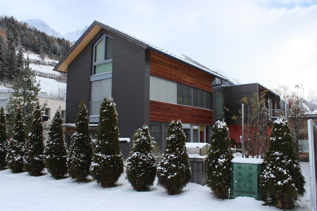 Haus Arosa Apartment Pettneu am Arlberg Exterior photo